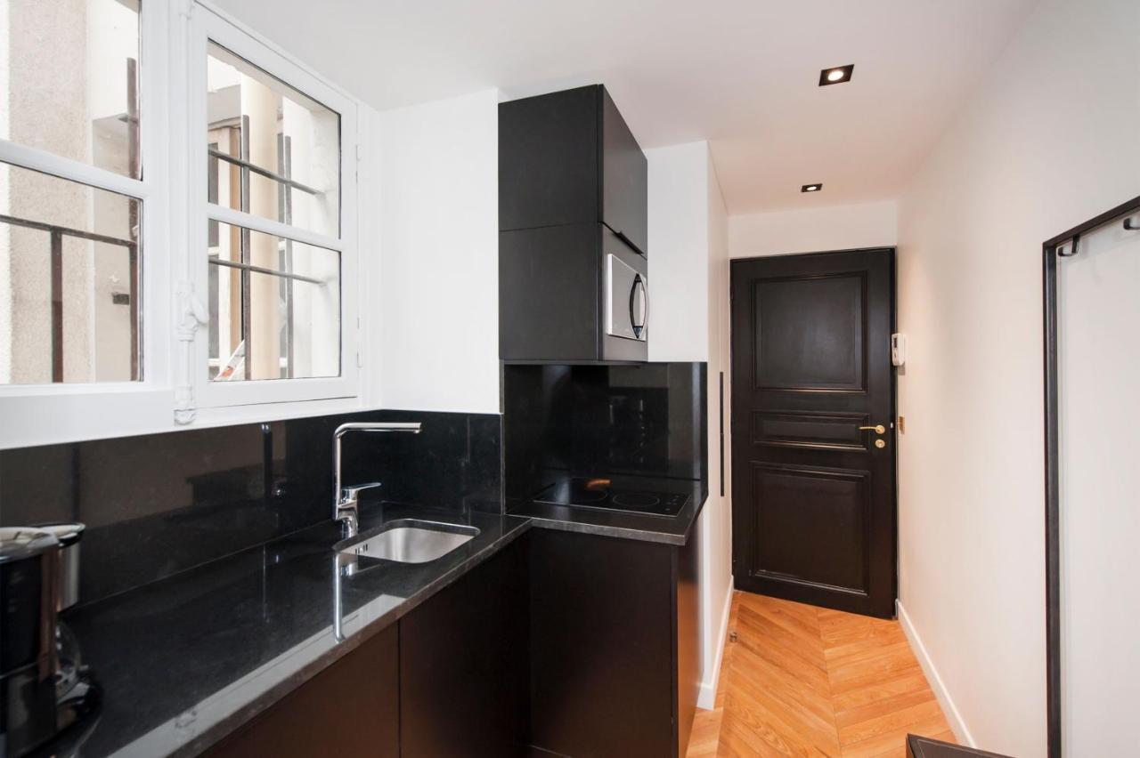 Odeon - Notre Dame Paris Climatise-Wifi Apartment ภายนอก รูปภาพ
