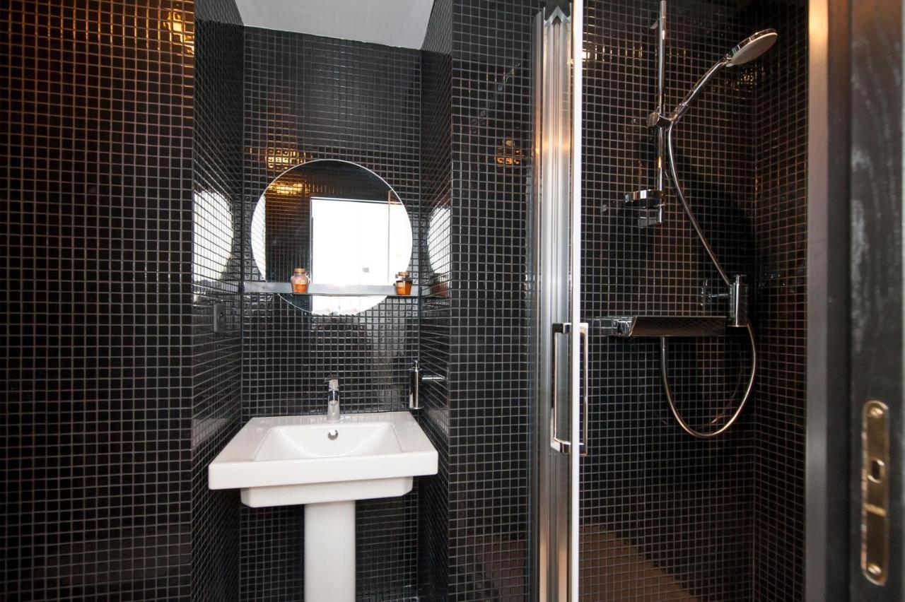 Odeon - Notre Dame Paris Climatise-Wifi Apartment ภายนอก รูปภาพ